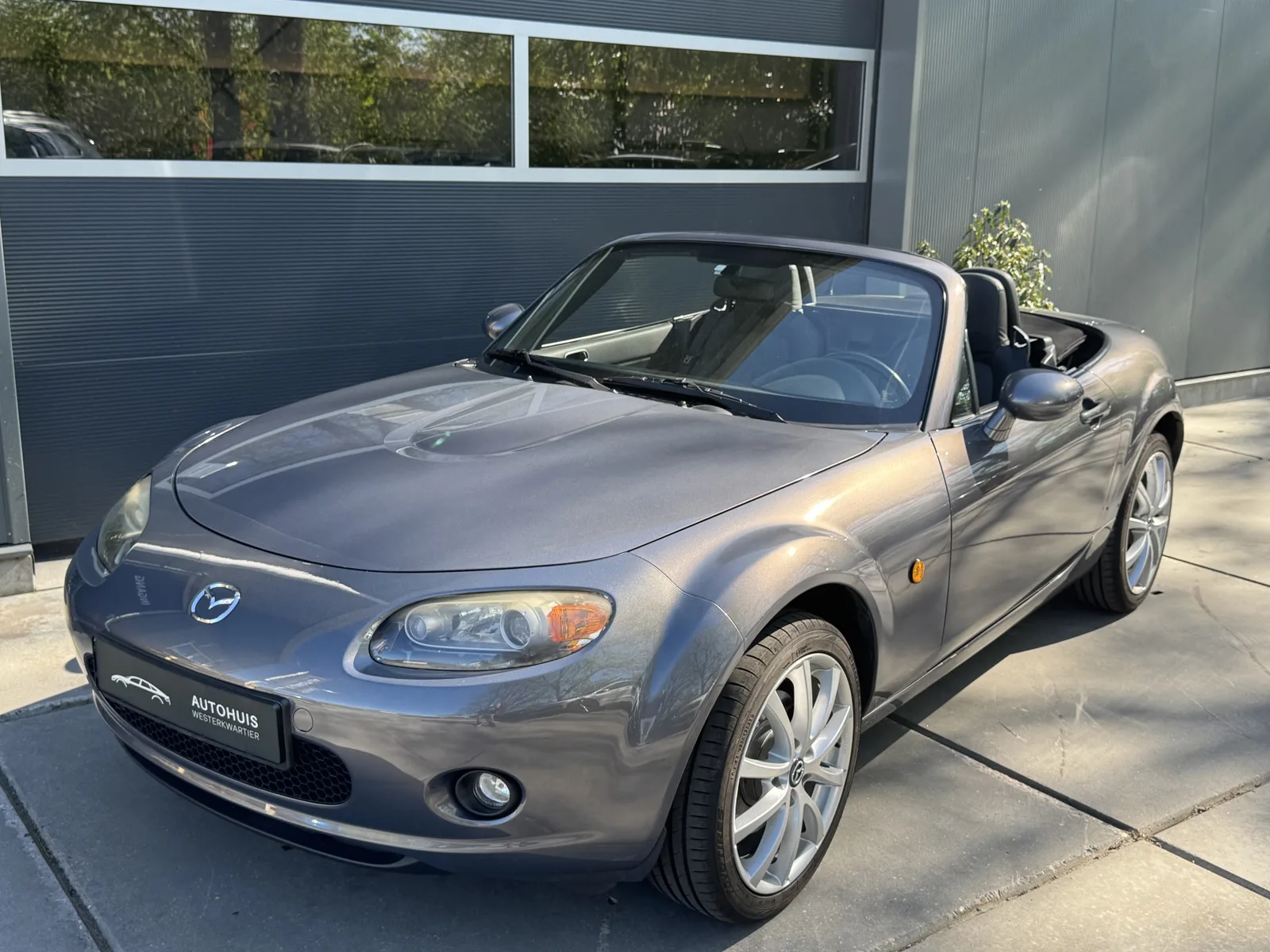 Mazda MX-5 (2006) — foto 1