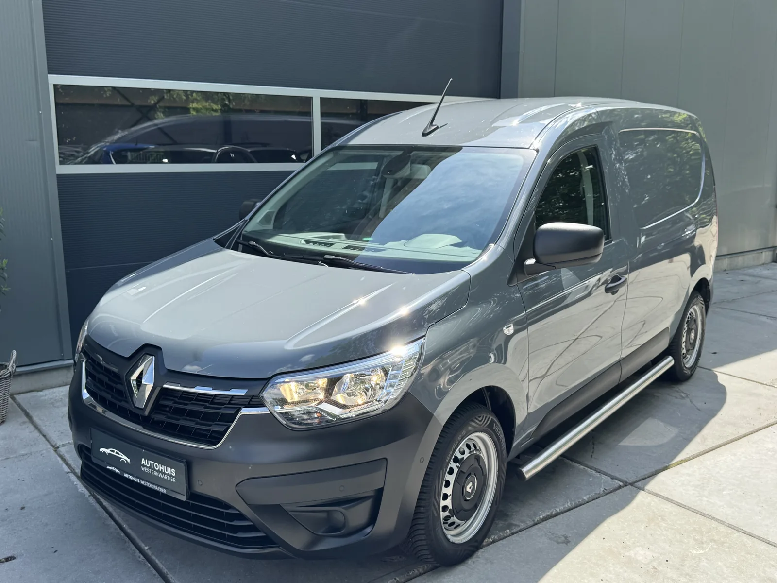 Renault Express (2022) — foto 1