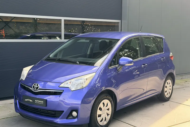 Toyota Verso S (2013)