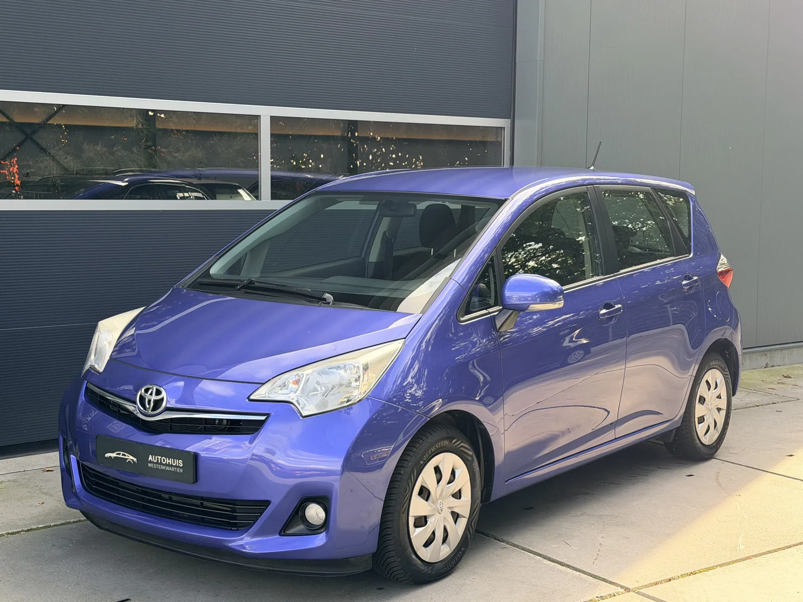Toyota Verso (2013) — foto 1