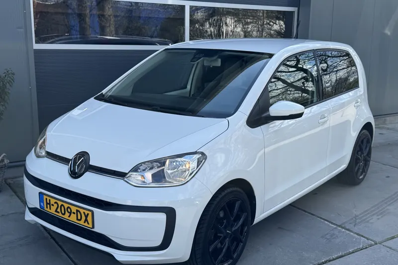 Volkswagen Up! (2020)