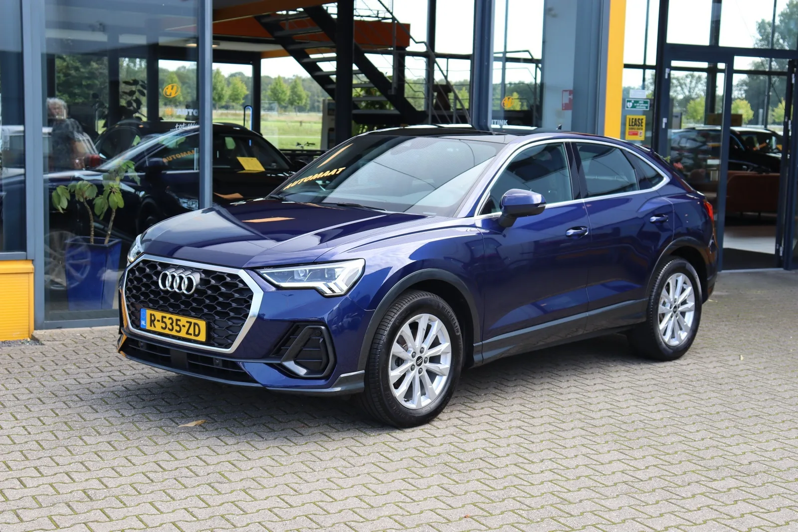 Audi Q3 (2022) — foto 1