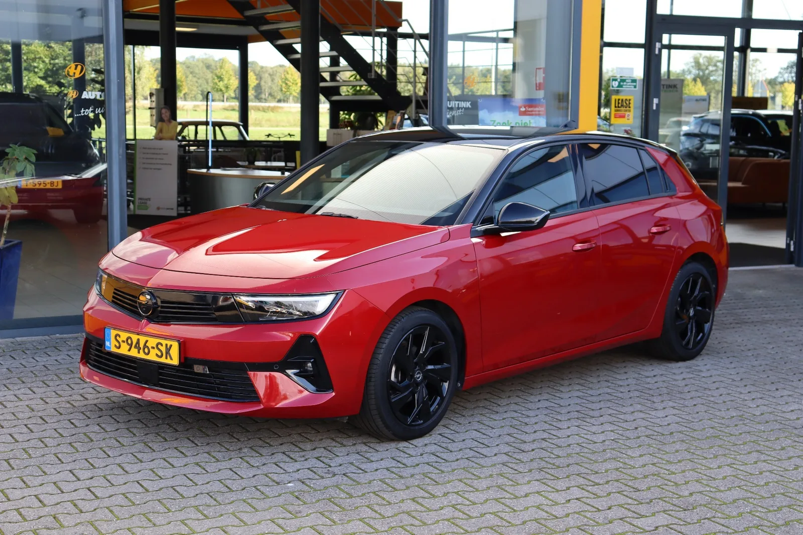 Opel Astra (2022) — foto 1