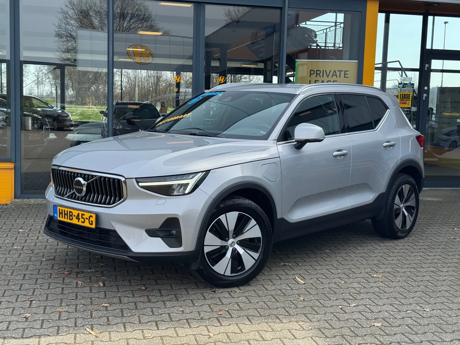 Volvo XC40 (2022) — foto 1