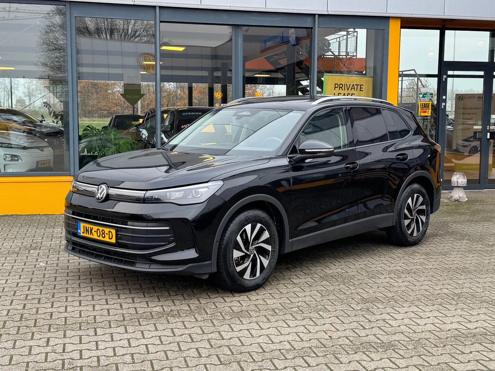 Volkswagen Tiguan (2025) — foto 1