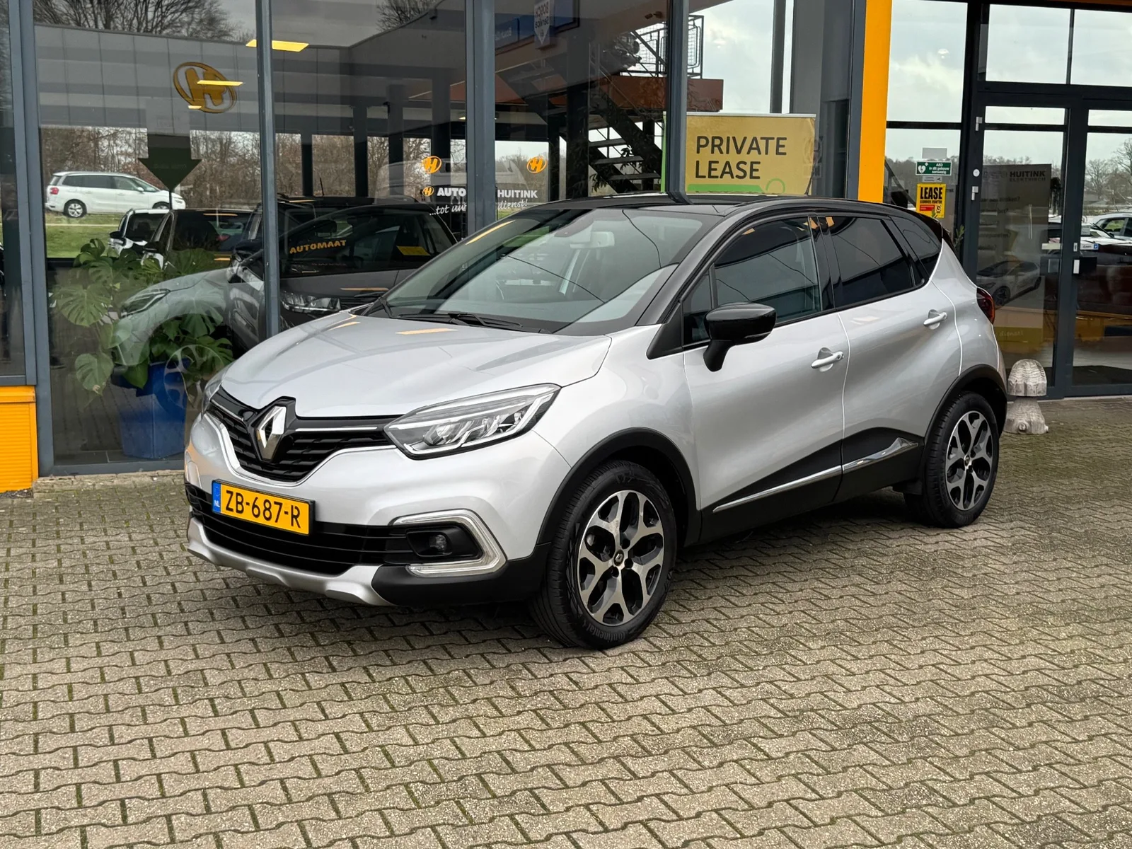 Renault Captur (2018) — foto 1