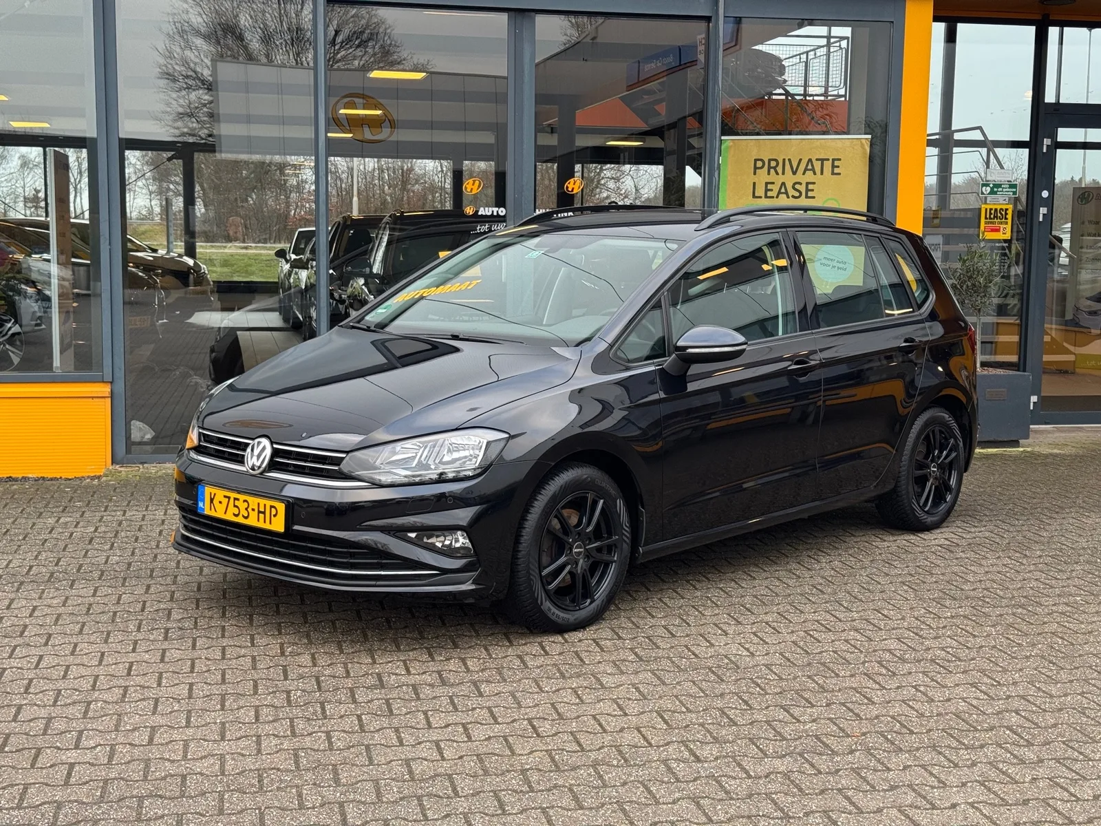Volkswagen Golf Sportsvan (2018) — foto 1