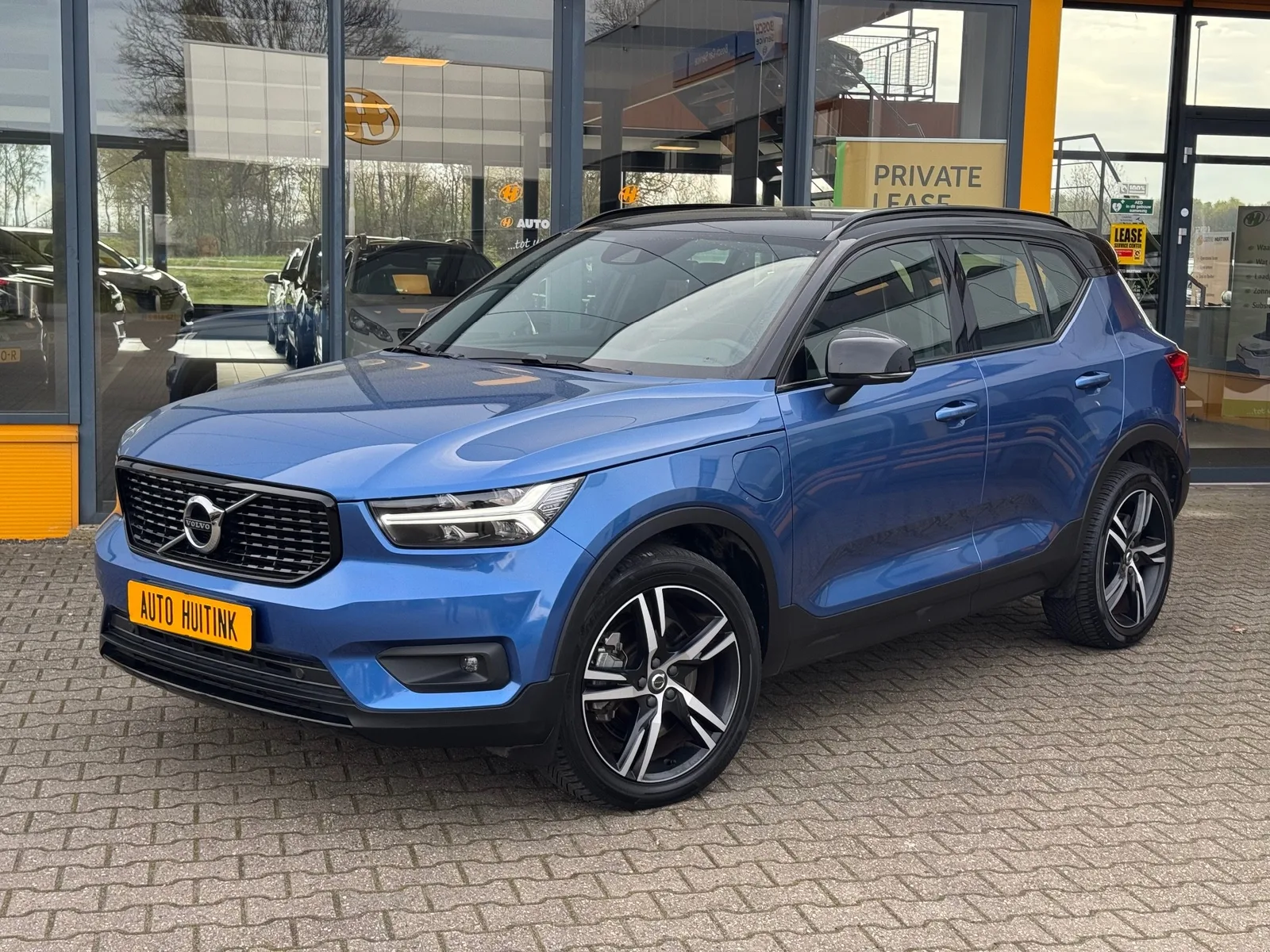 Volvo XC40 (2021) — foto 1