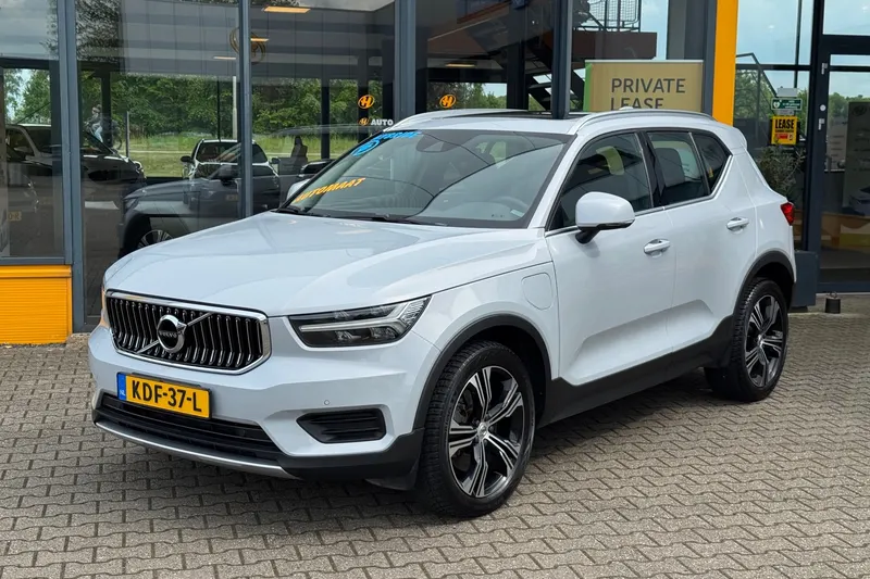 Volvo XC40 (2022)