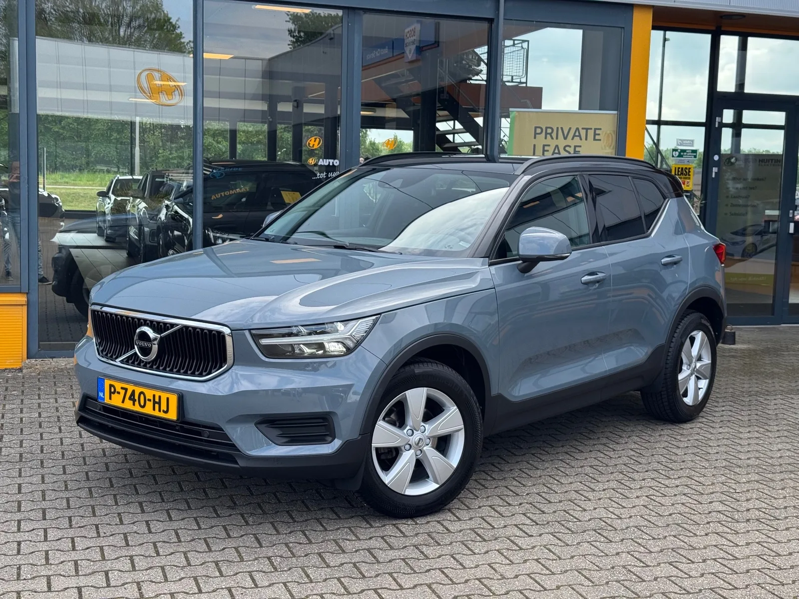 Volvo XC40 (2022) — foto 1
