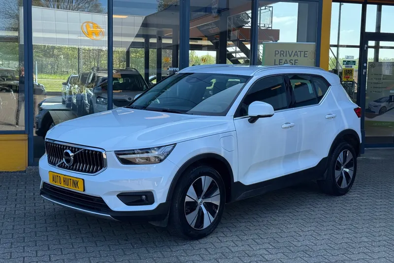 Volvo XC40 (2022)