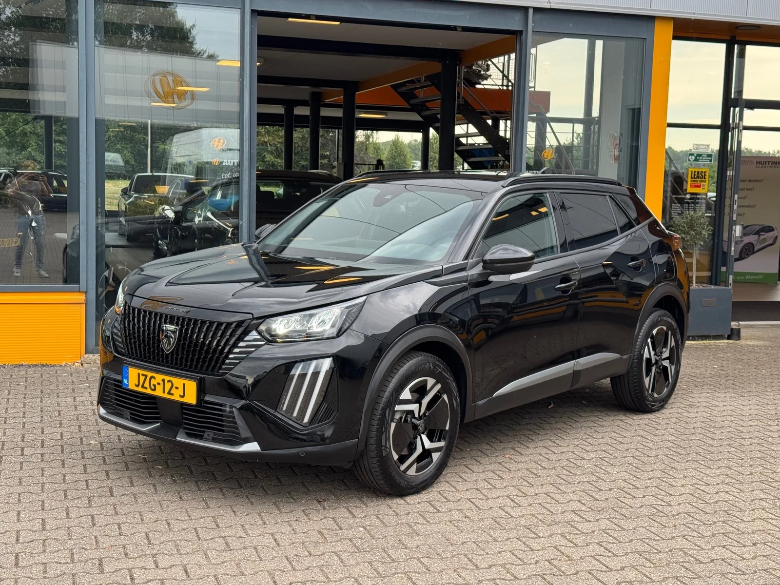 Peugeot 2008 (2025) — foto 1