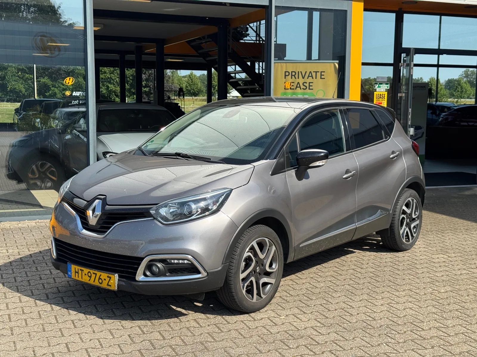 Renault Captur (2016) — foto 1