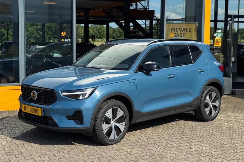 Volvo XC40 (2022)