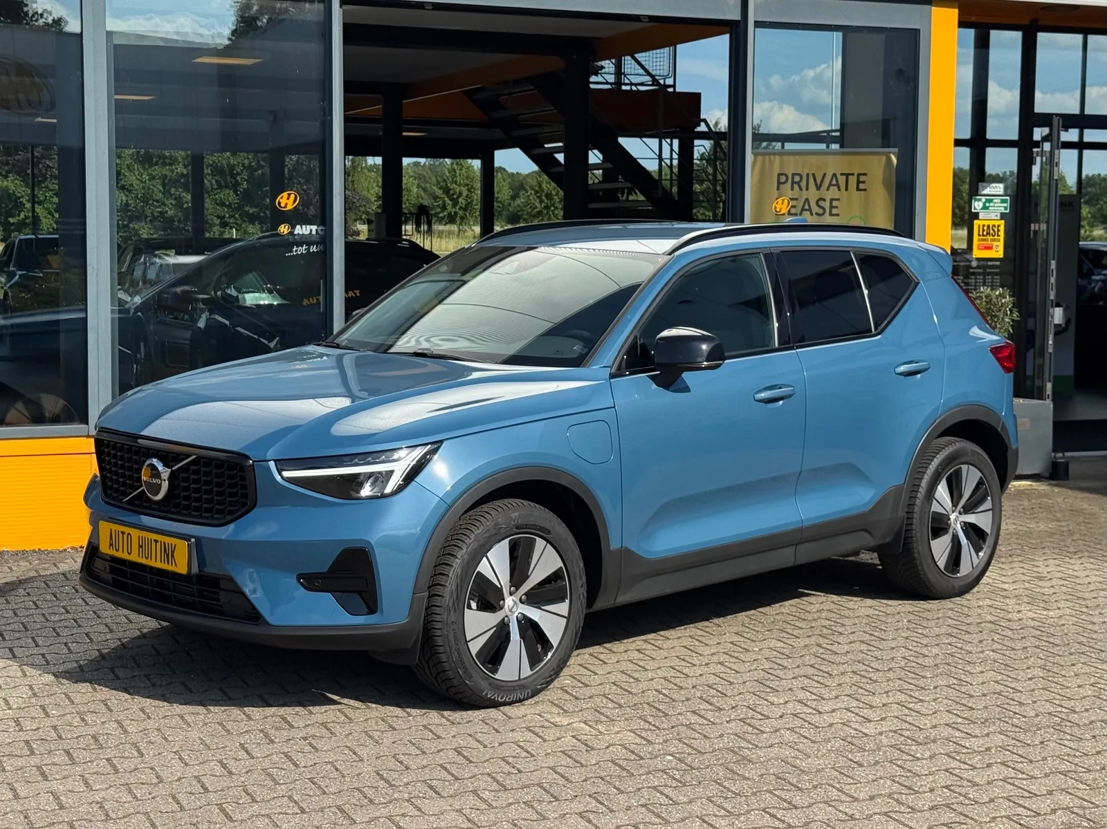 Volvo XC40 (2022) — foto 1