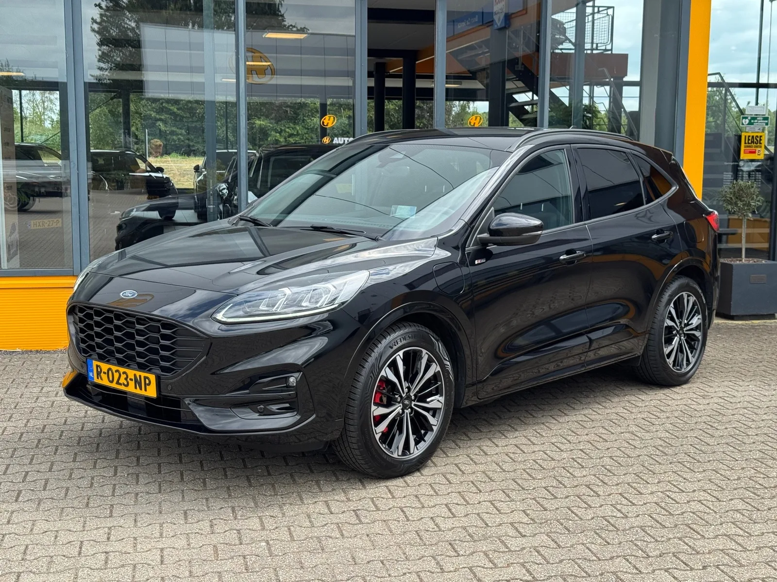 Ford Kuga (2020) — foto 1