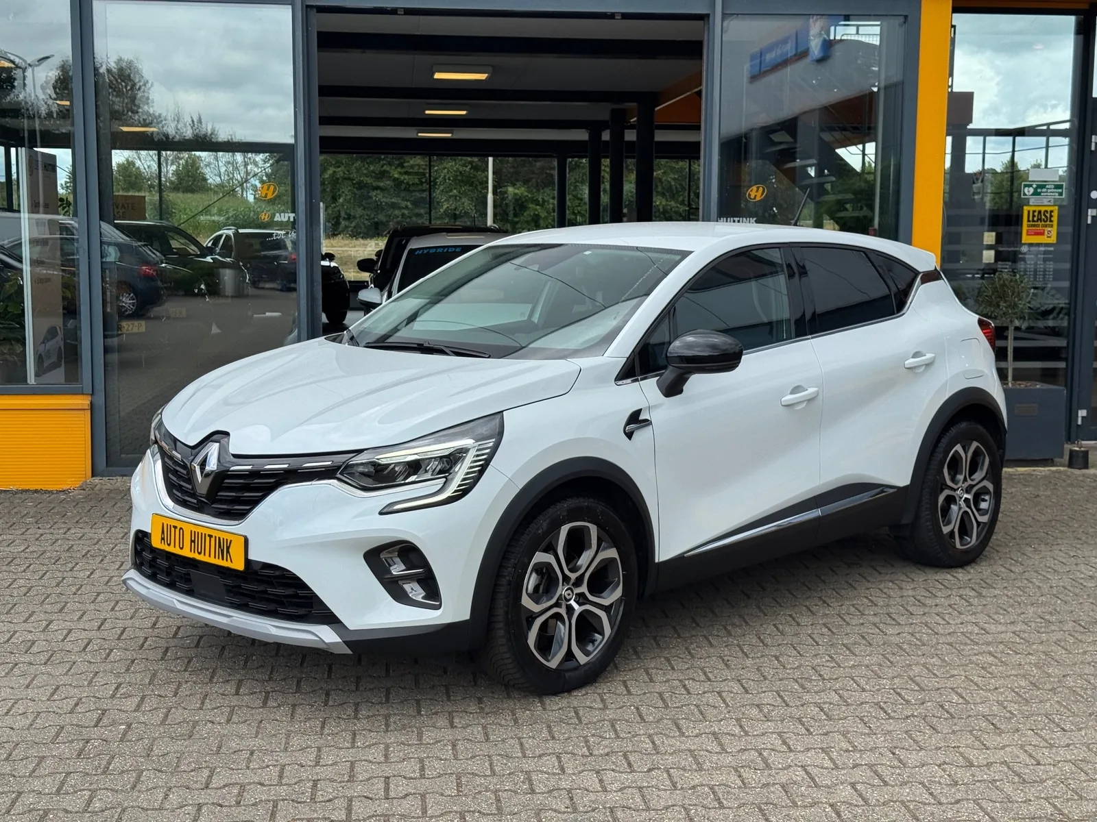 Renault Captur (2021) — foto 1