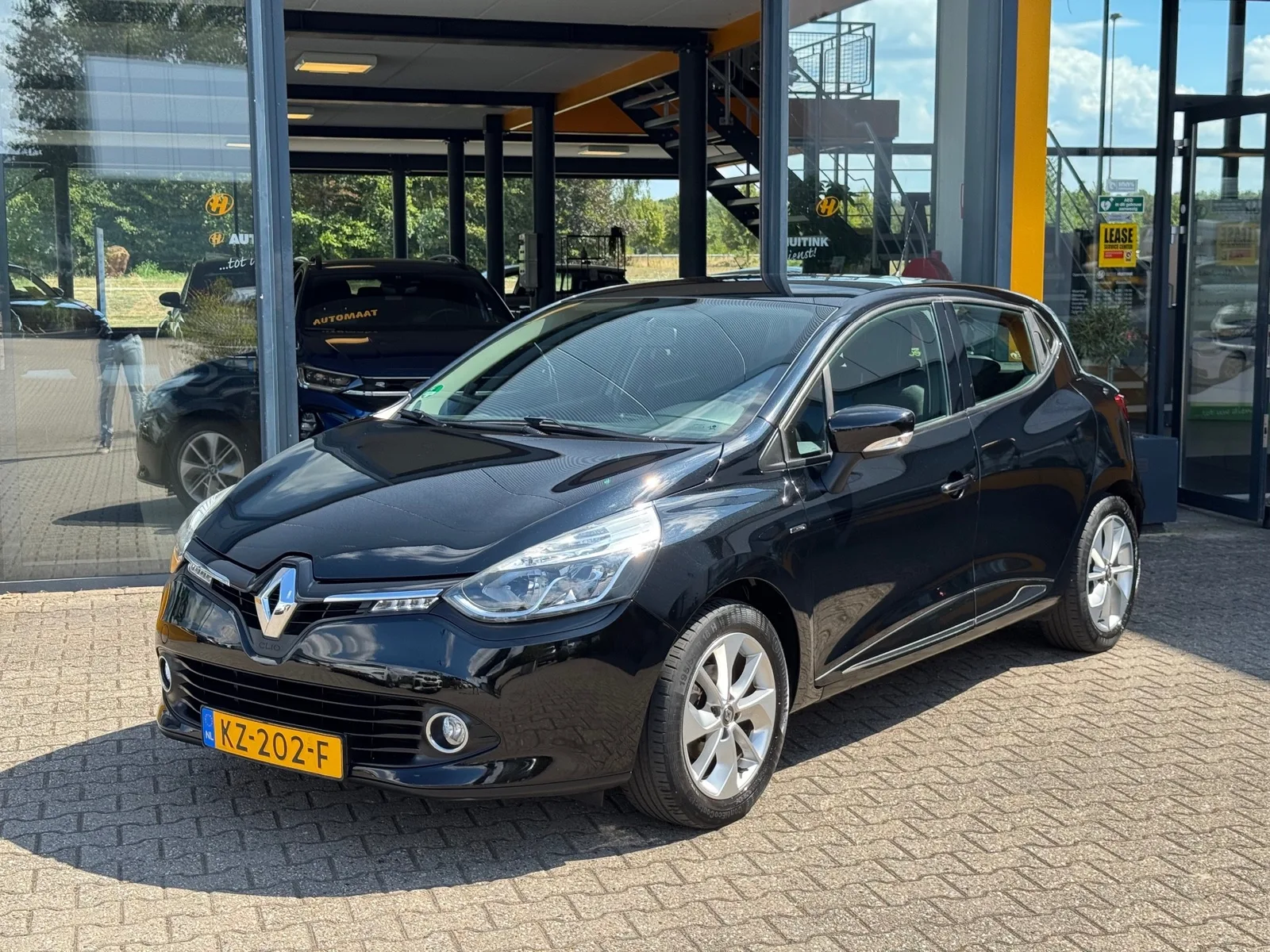 Renault Clio (2016) — foto 1
