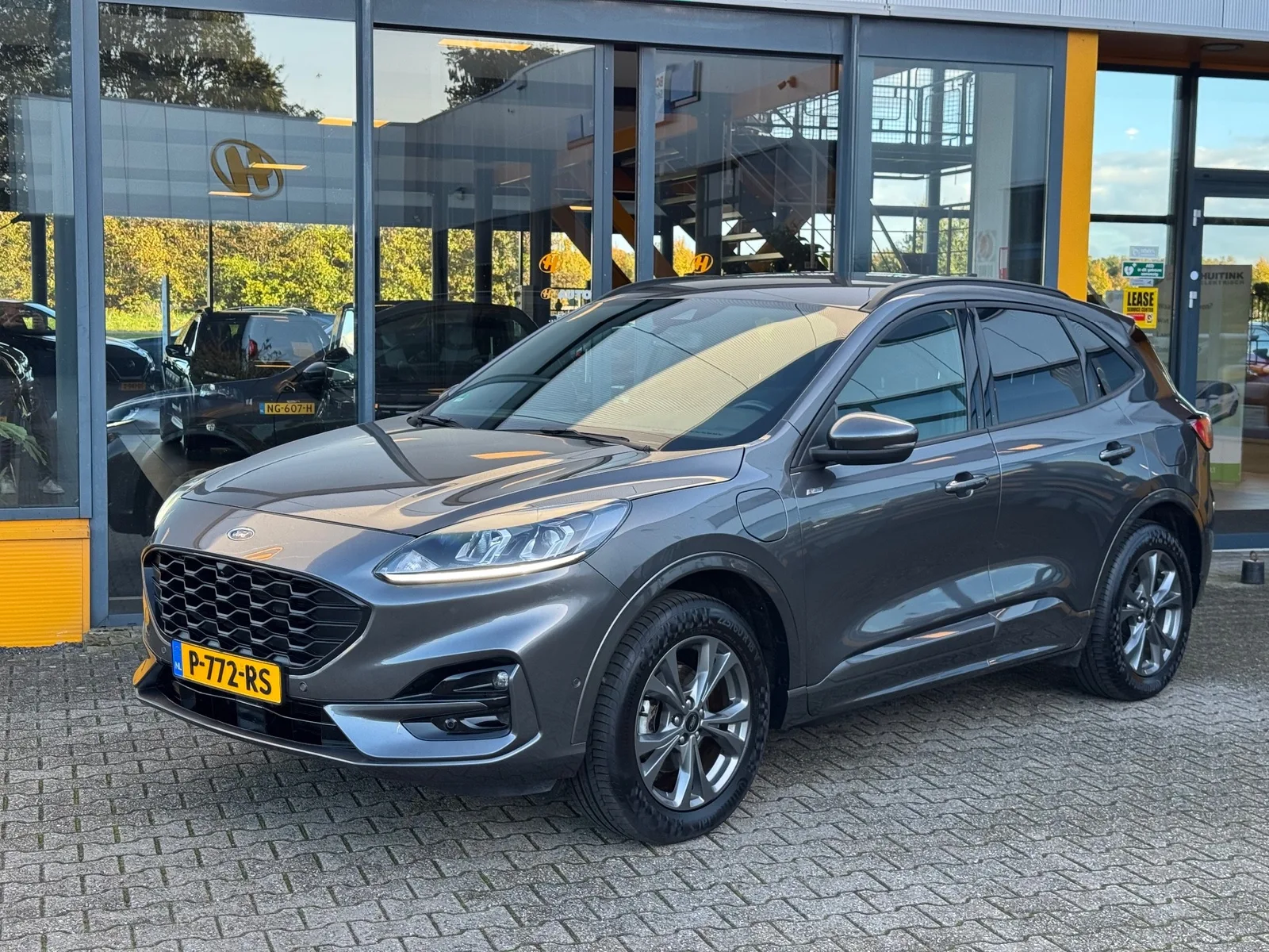 Ford Kuga (2022) — foto 1