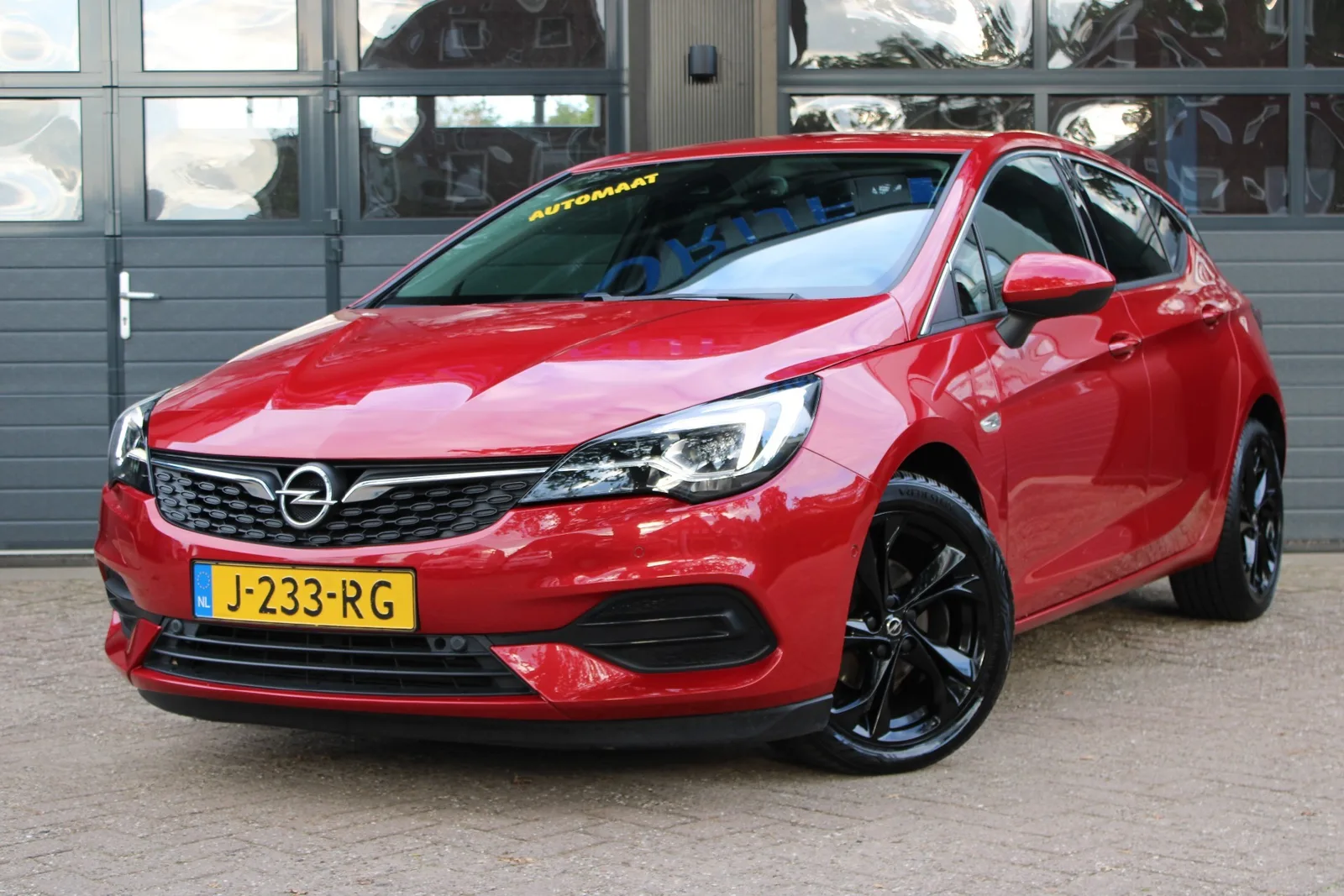 Opel Astra (2020) — foto 1