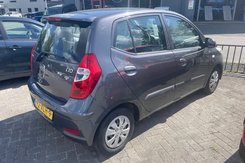 Hyundai i10 (2012)