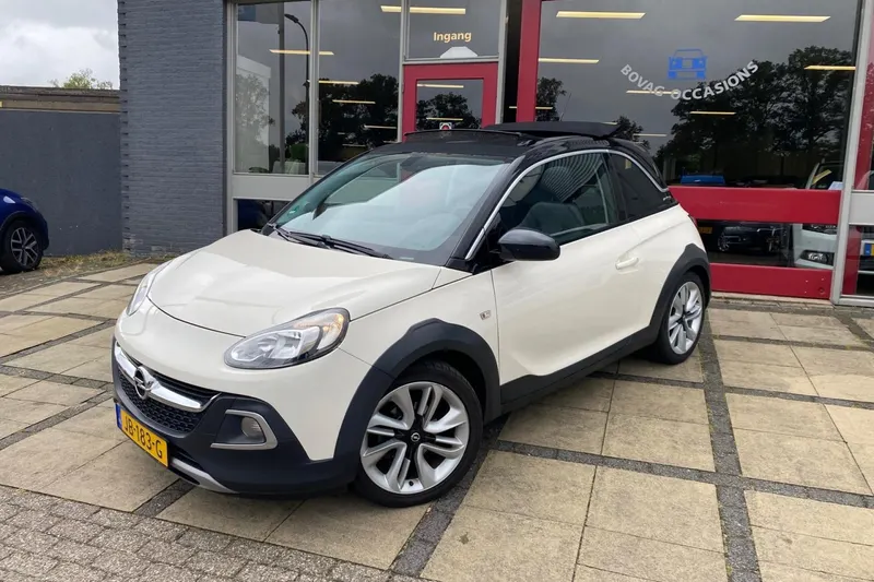 Opel Adam (2016)