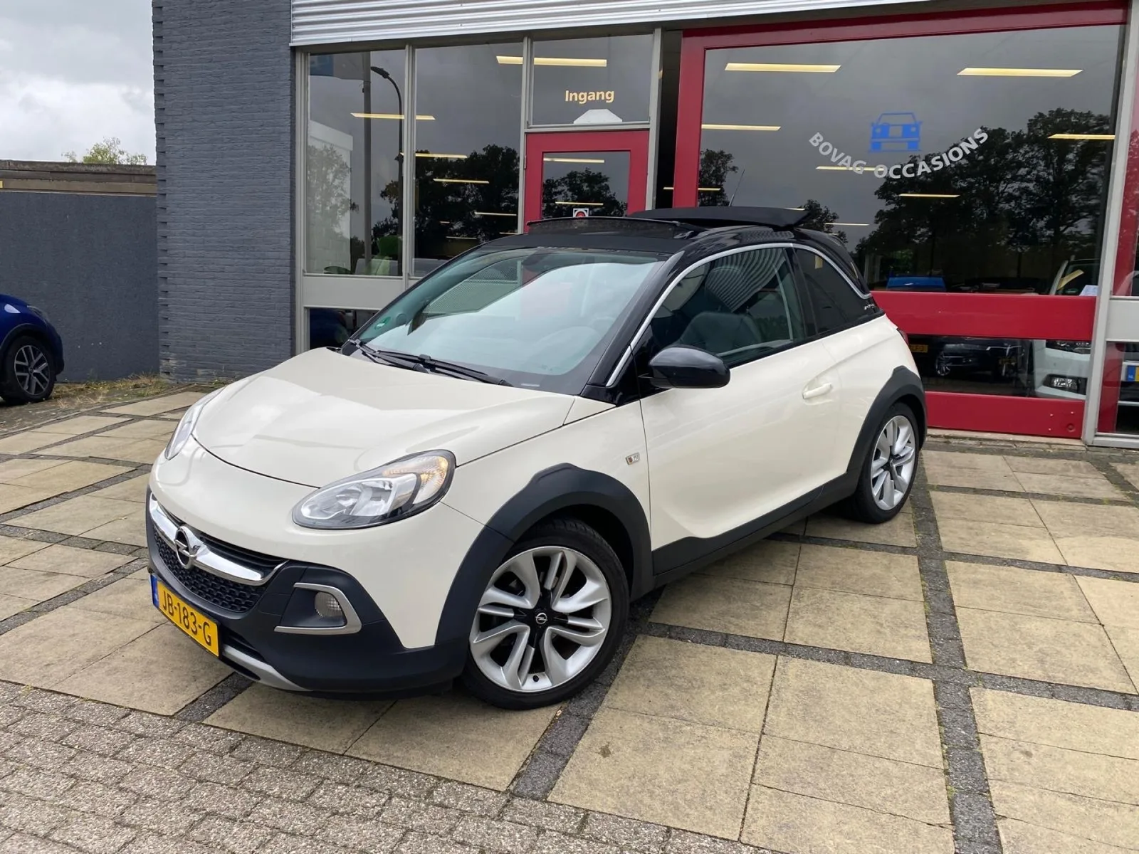 Opel Adam (2016) — foto 1