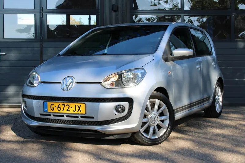 Volkswagen Up (2015)