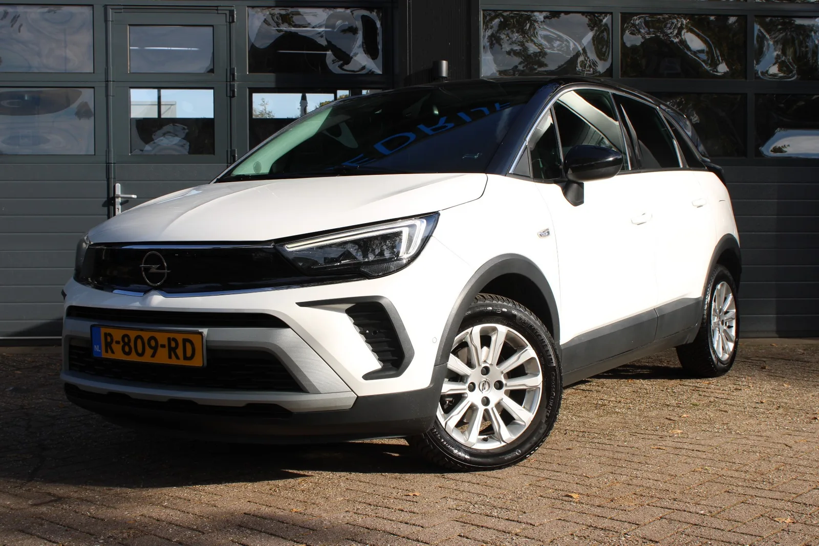 Opel Crossland (2021) — foto 1