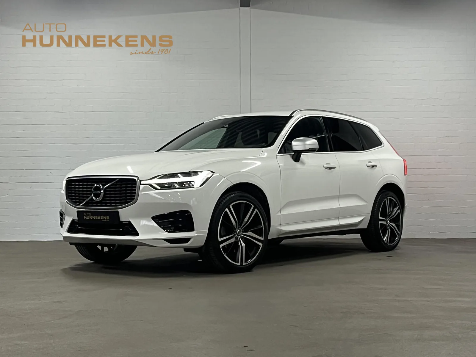 Volvo XC60 (2018) — foto 1