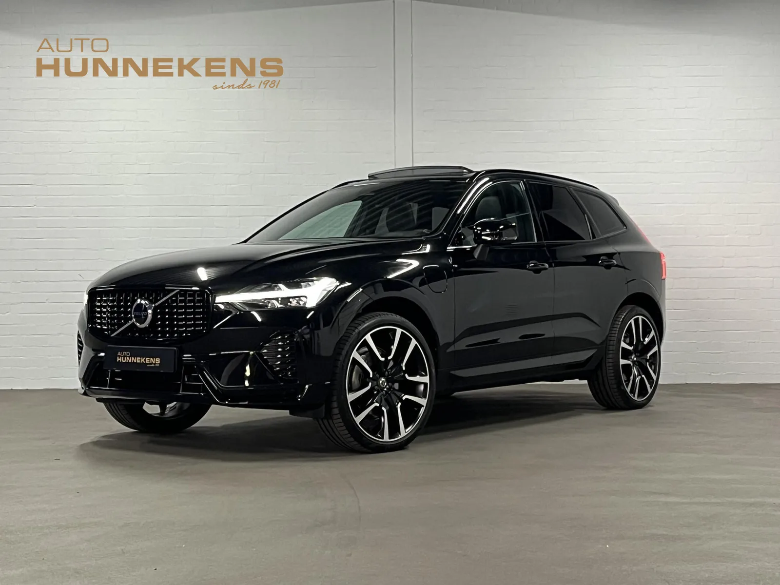 Volvo XC60 (2023) — foto 1