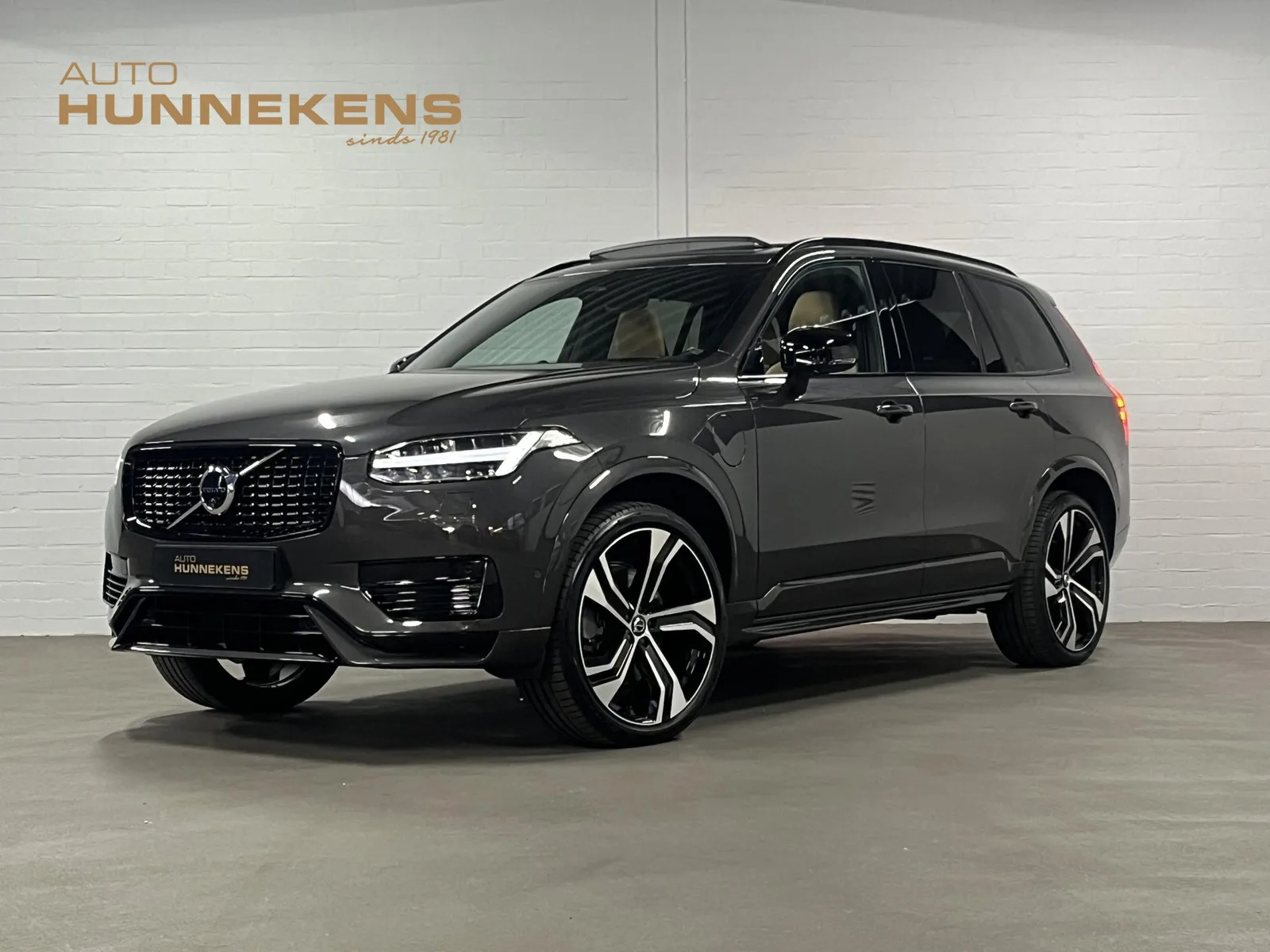 Volvo XC90 (2023) — foto 1