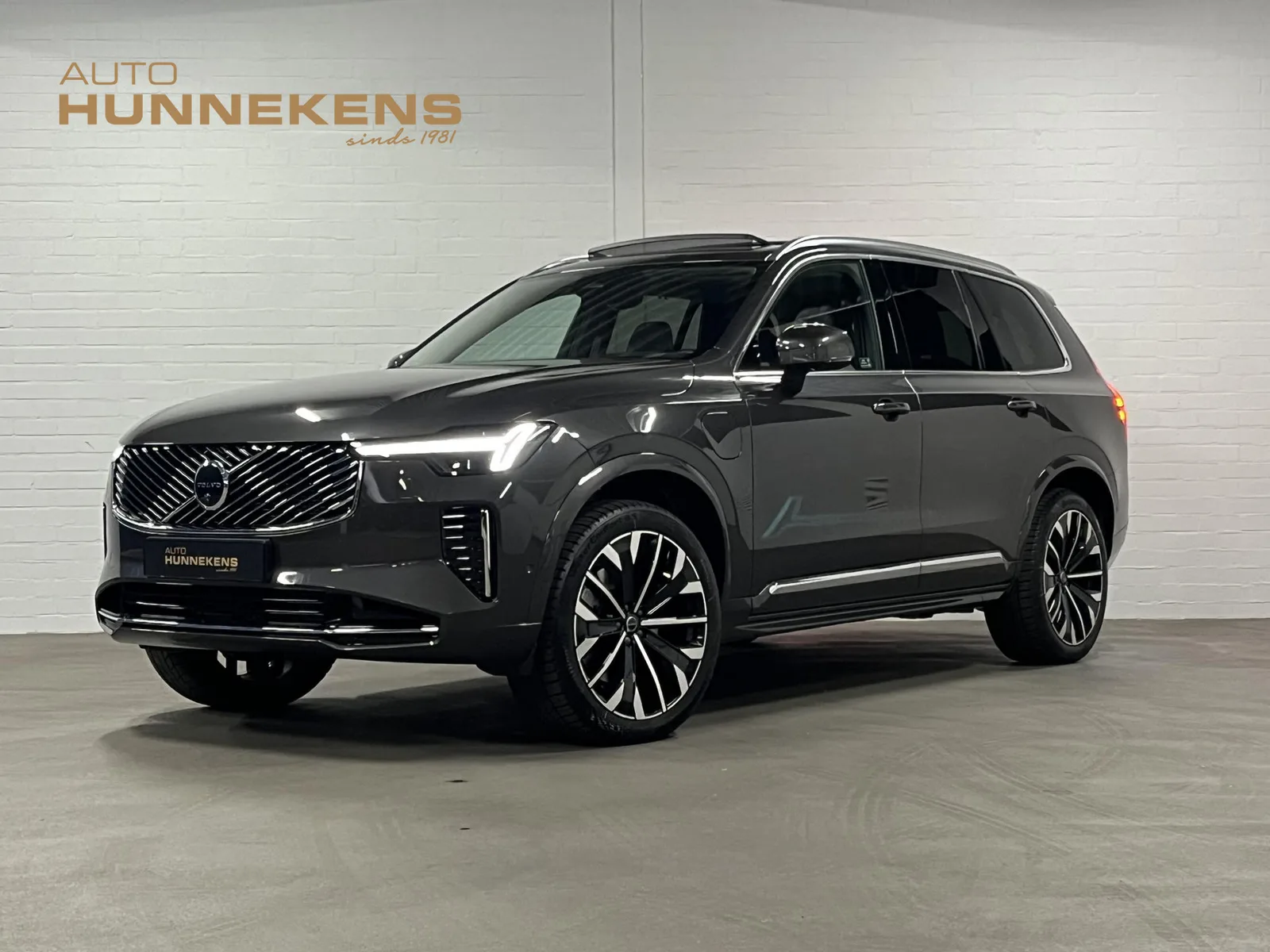 Volvo XC90 (2025) — foto 1