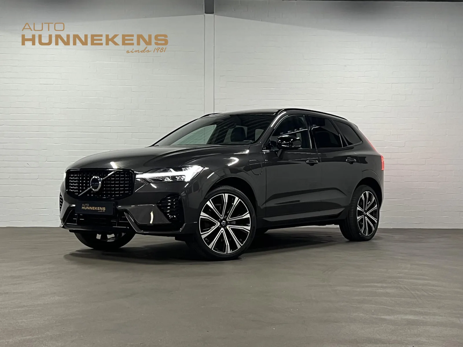 Volvo XC60 (2022) — foto 1