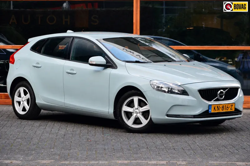 Volvo V40 (2016)