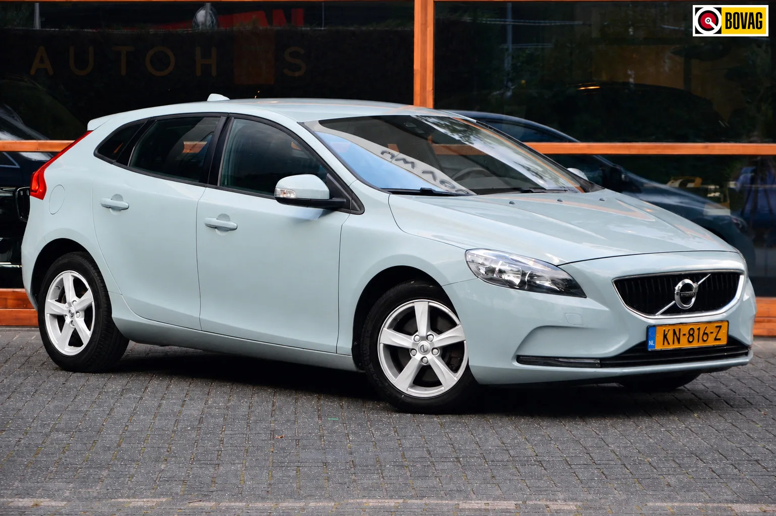 Volvo V40 (2016) — foto 1