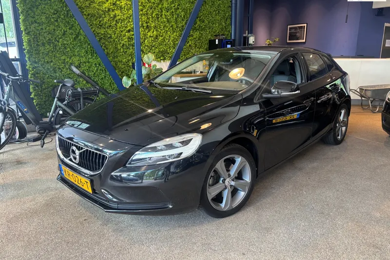 Volvo V40 (2016)