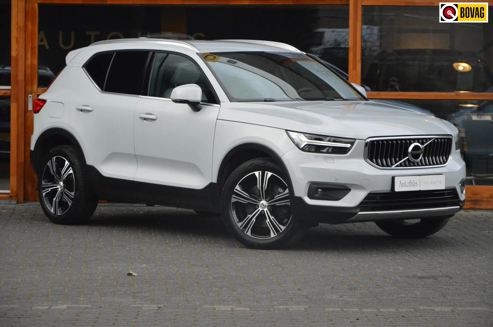 Volvo XC40 (2022) — foto 1