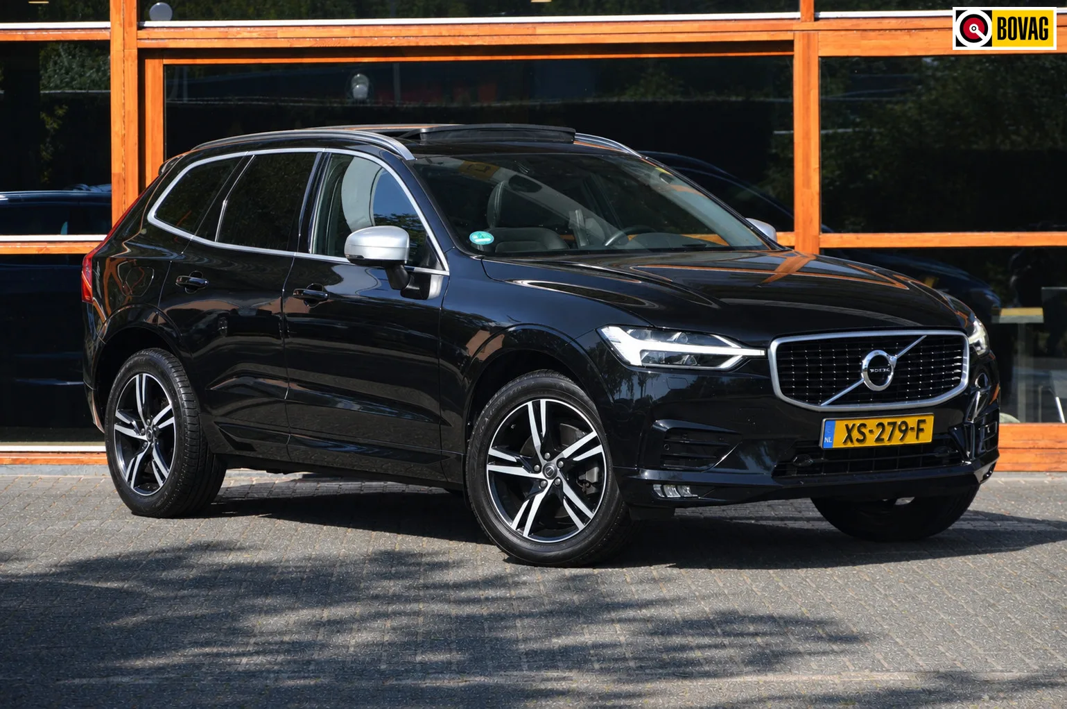 Volvo XC60 (2019) — foto 1