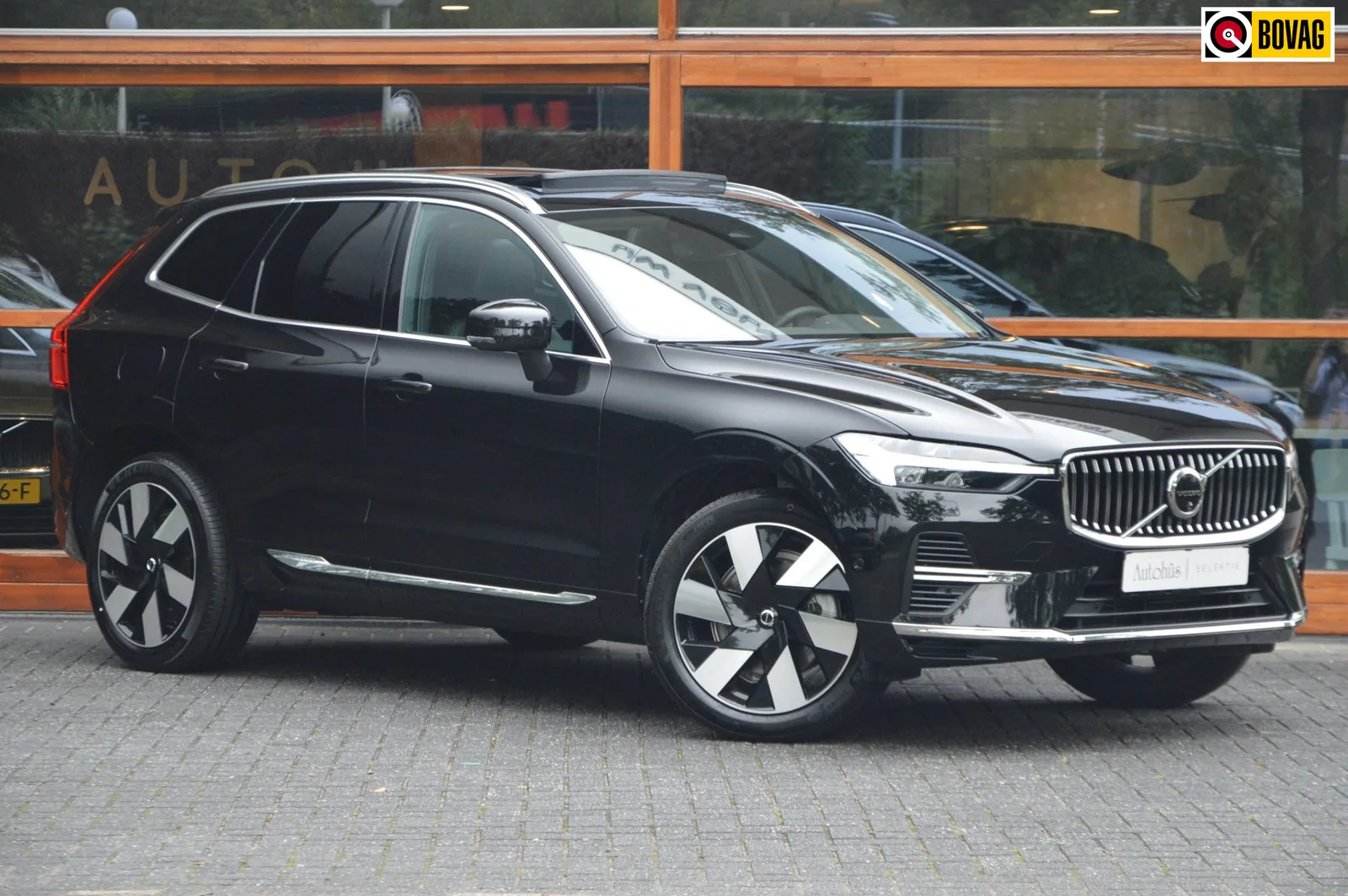 Volvo XC60 (2024) — foto 1