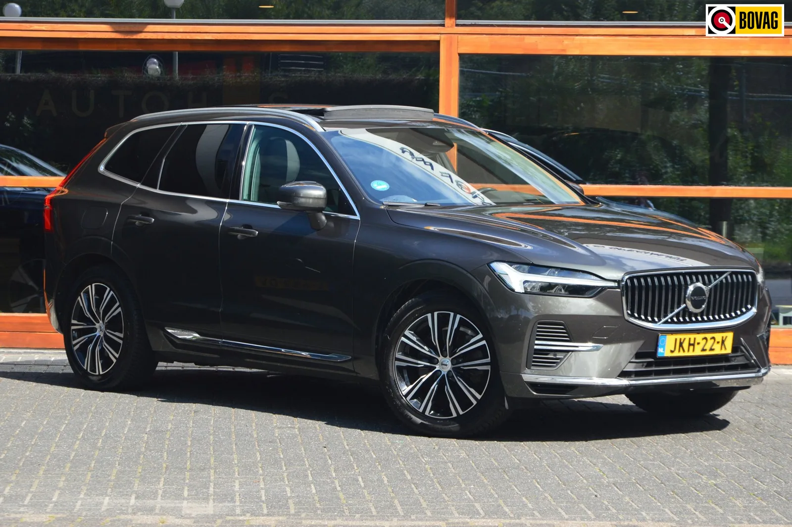 Volvo XC60 (2022) — foto 1