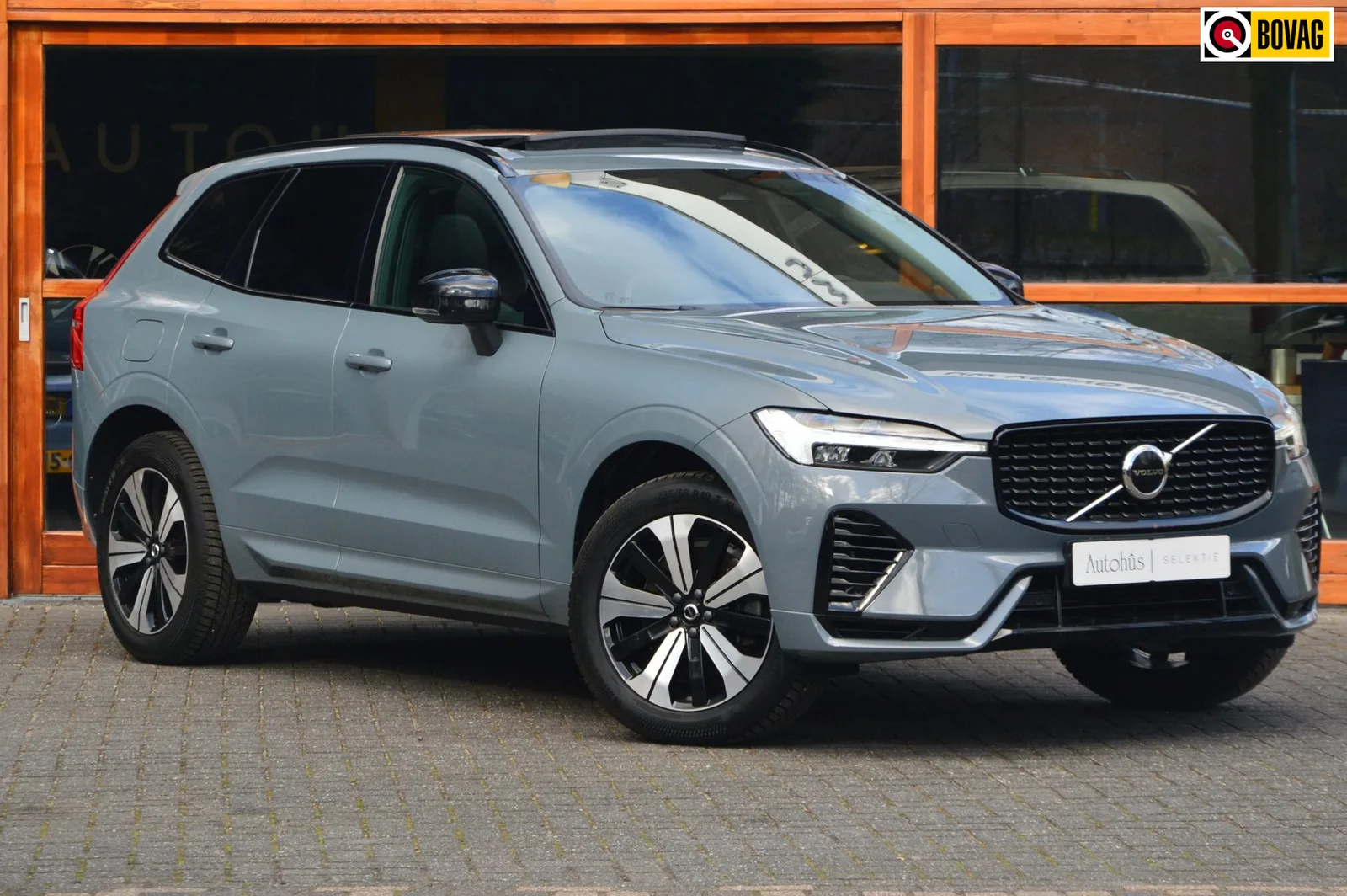 Volvo XC60 (2023) — foto 1