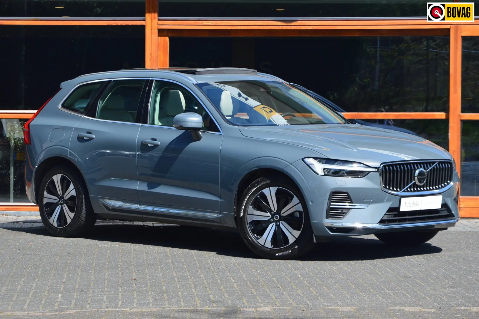 Volvo XC60 (2023) — foto 1