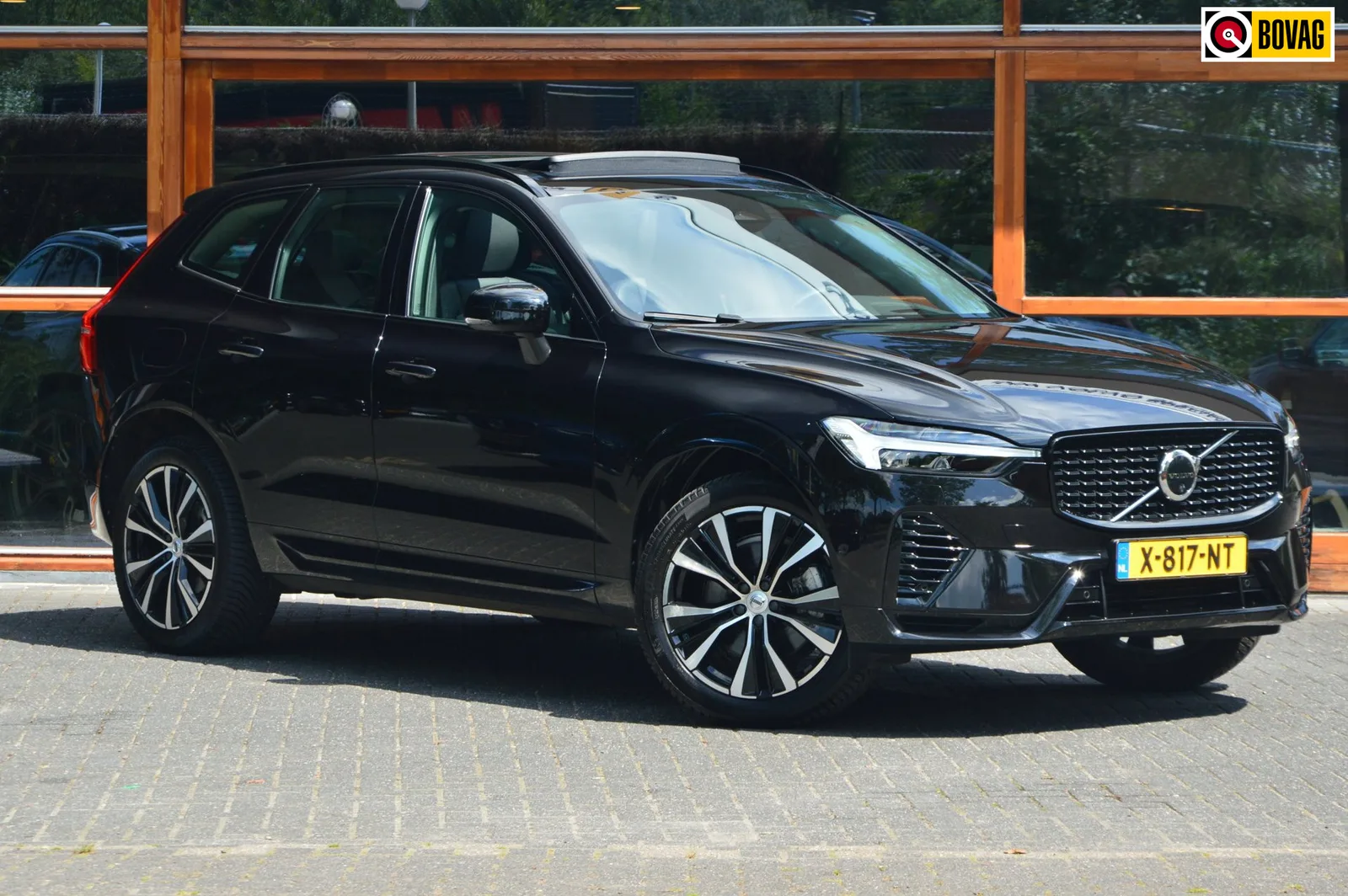 Volvo XC60 (2023) — foto 1