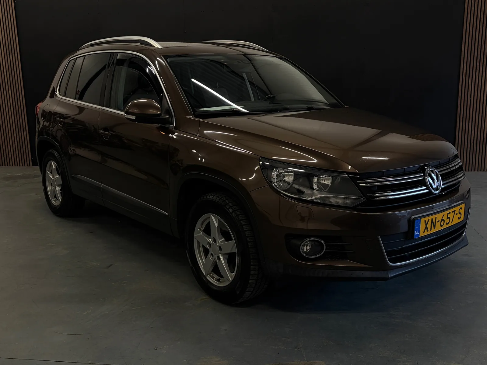 Volkswagen Tiguan (2012) — foto 1