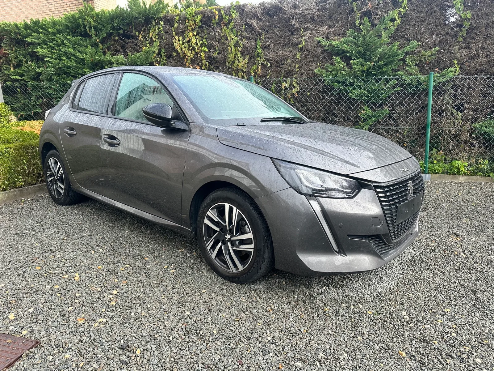 Peugeot 208 (2023) — foto 1