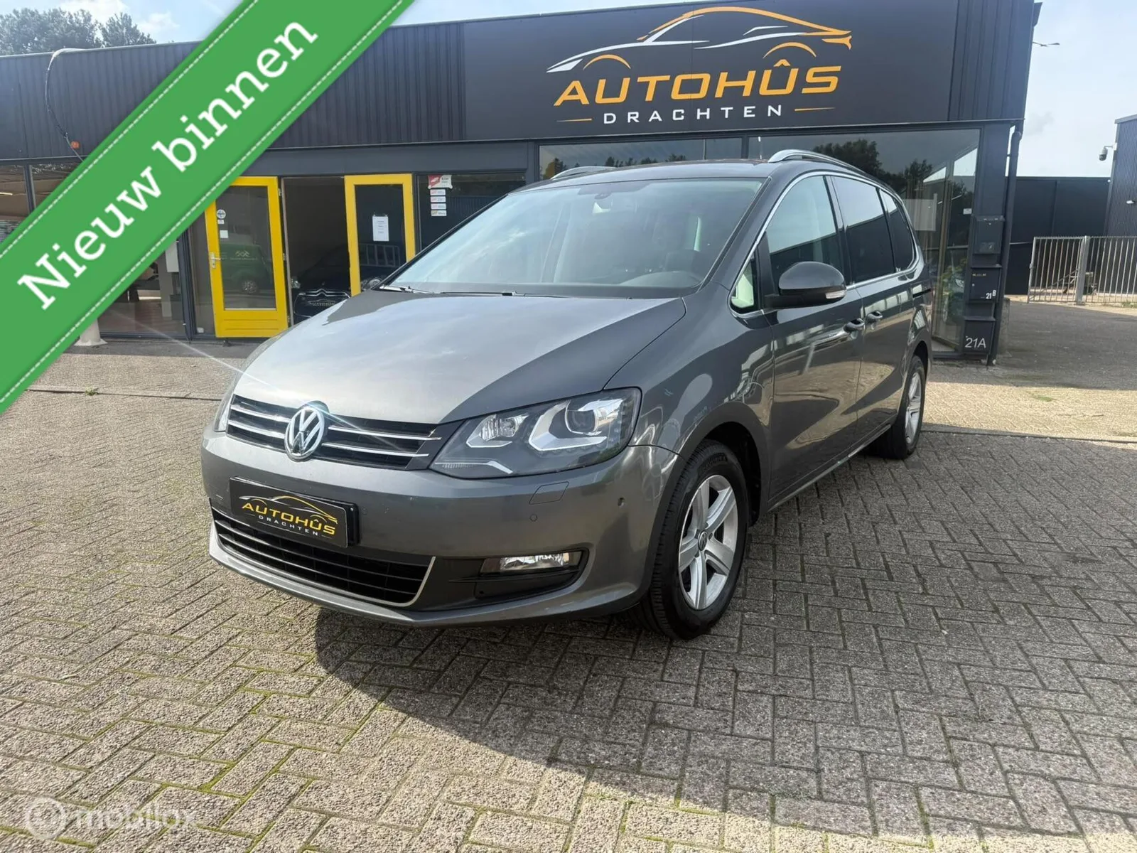 Volkswagen Sharan (2011) — foto 1