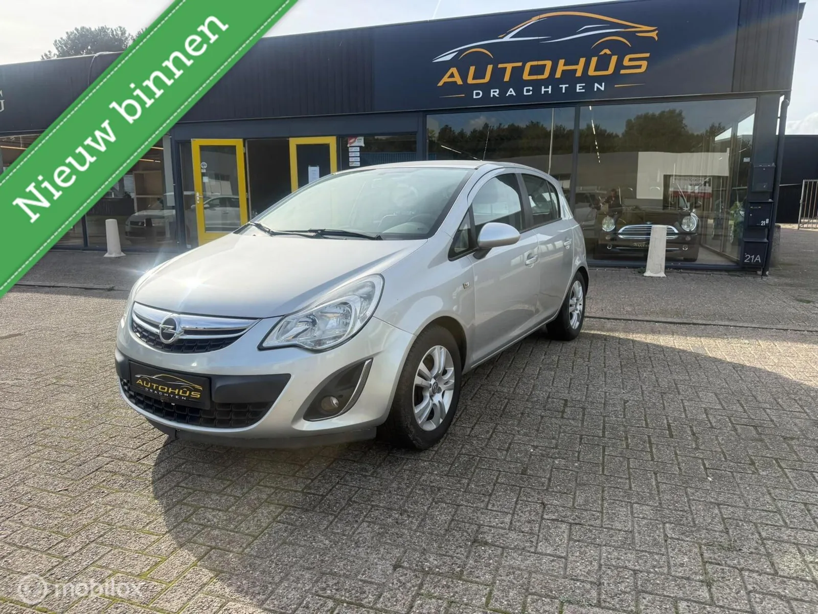 Opel Corsa (2012) — foto 1