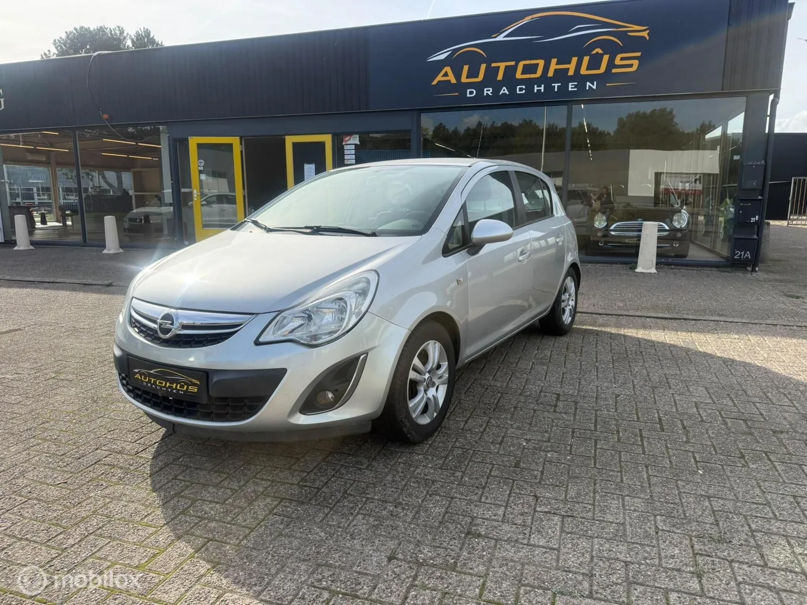 Opel Corsa (2012) — foto 1