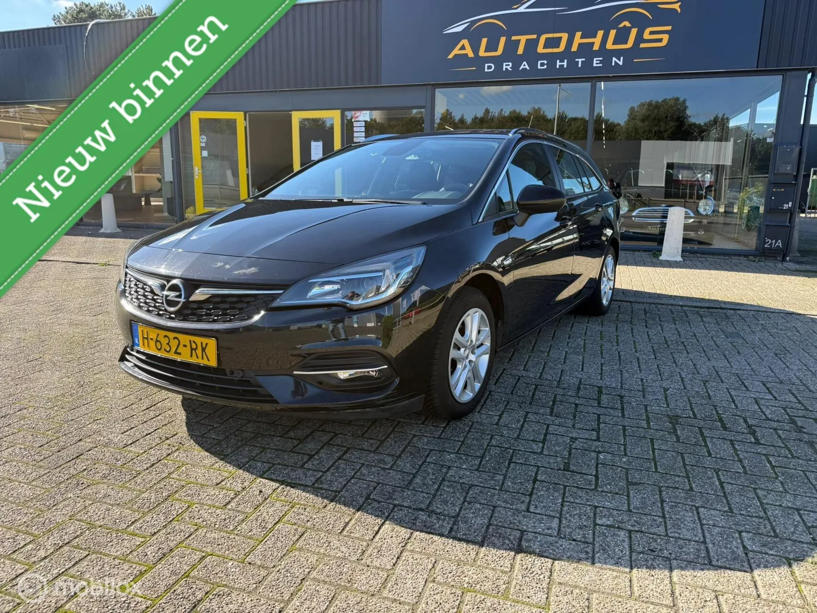 Opel Astra (2020) — foto 1